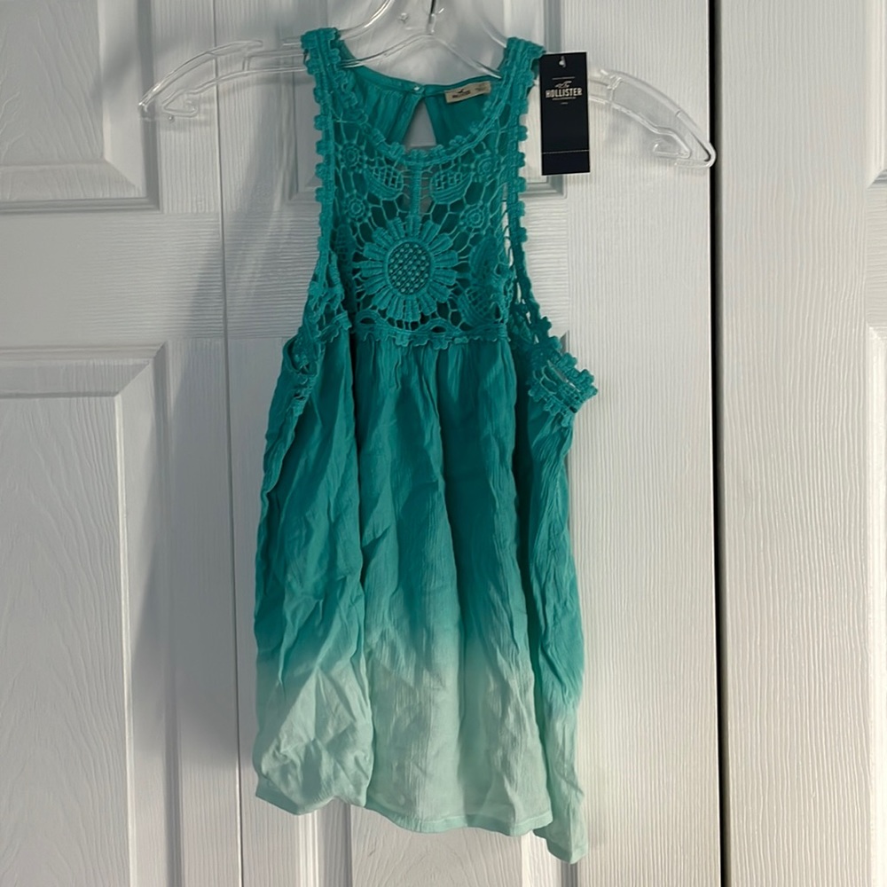 BNWT Hollister Top